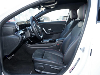 Mercedes-Benz A 250 e Limousine AMG Night MBUXNavi+ Kamera