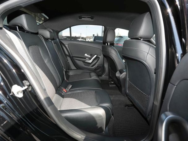 Mercedes-Benz A 250 Limousine Progressive Night Totwinkel 360° Mercedes-Benz A 250 Limousine Progressive Night Totwinkel 360°