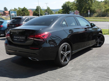 Mercedes-Benz A 250 Limousine Progressive Night Totwinkel 360°