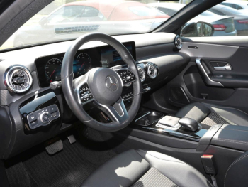 Mercedes-Benz A 250 Limousine Progressive Night Totwinkel 360°