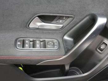 Mercedes-Benz A 35 AMG 4M Limousine Night Burmester Kamera