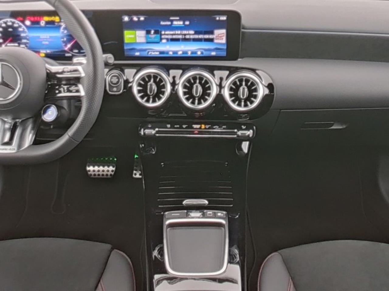 Mercedes-Benz A 35 AMG 4M Limousine Night Burmester Kamera