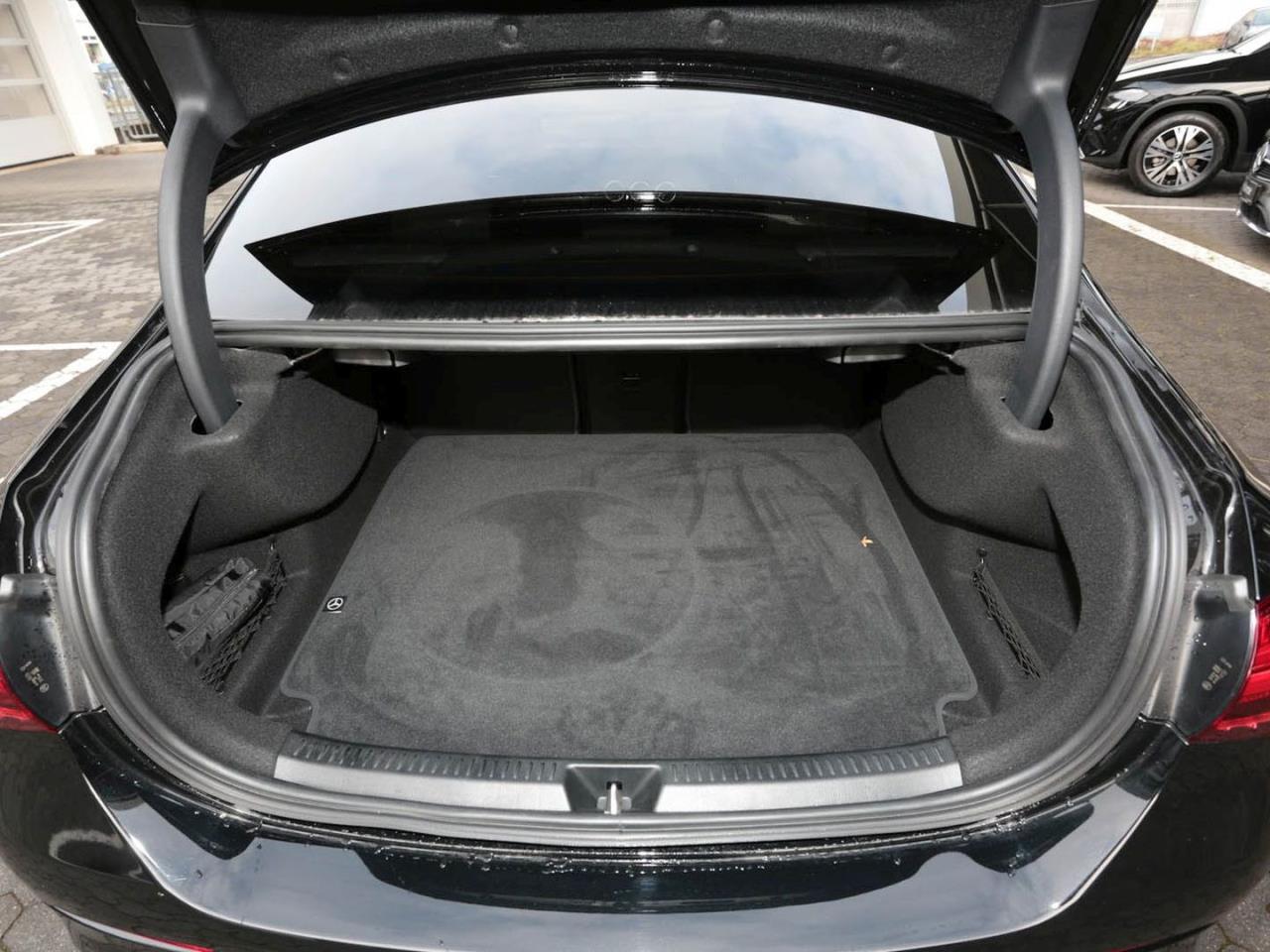 Mercedes-Benz A 35 AMG 4M Limousine Night Burmester Kamera