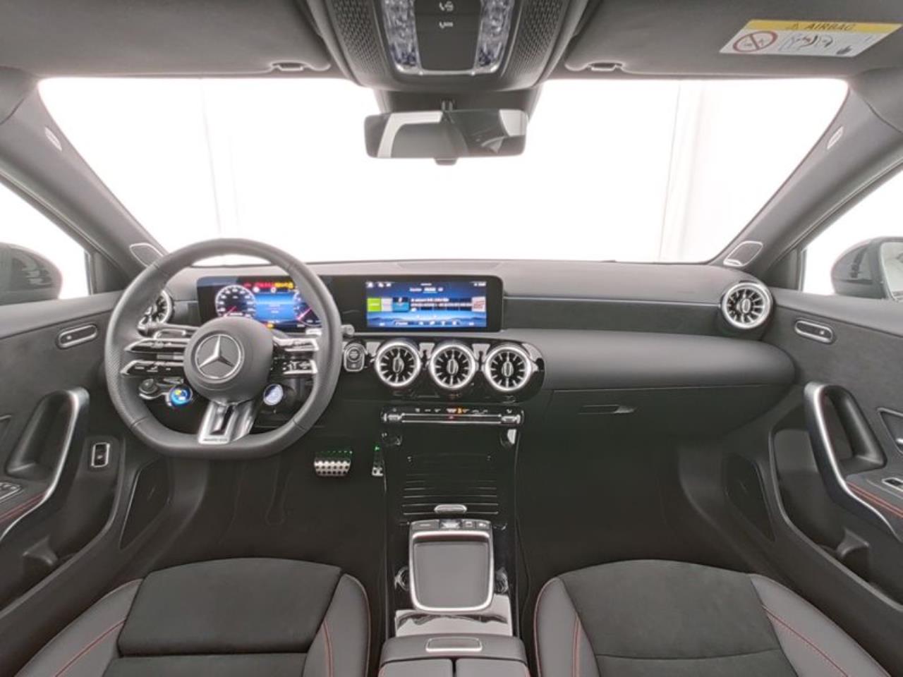 Mercedes-Benz A 35 AMG 4M Limousine Night Burmester Kamera