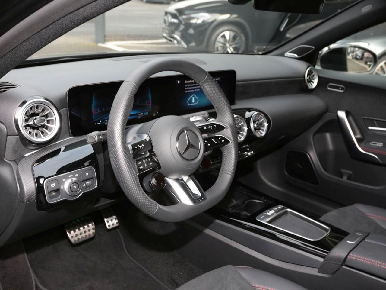 Mercedes-Benz A 35 AMG 4M Limousine Night Burmester Kamera