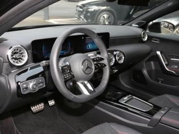 Mercedes-Benz A 35 AMG 4M Limousine Night Burmester Kamera