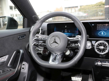 Mercedes-Benz A 35 AMG 4M Limousine Night Burmester Kamera