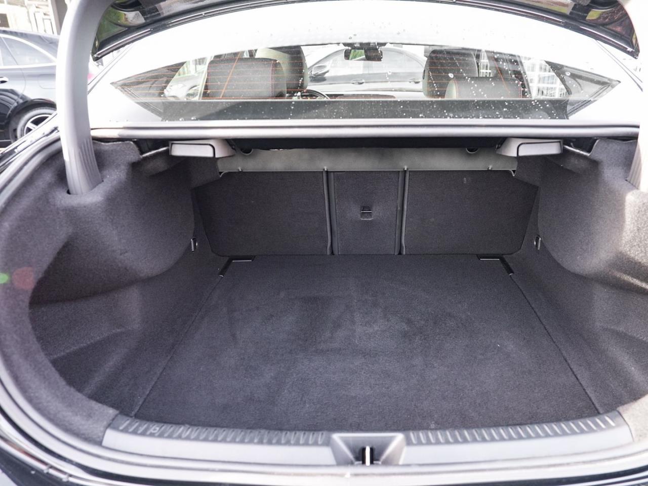 Mercedes-Benz A 35 AMG 4M Limousine Navi Kamera Spiegel-Paket