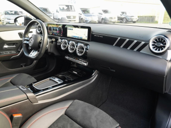 Mercedes-Benz A 35 AMG 4M Limousine Night Panorama Distronic