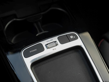 Mercedes-Benz A 35 AMG 4M Limousine Night Panorama Distronic