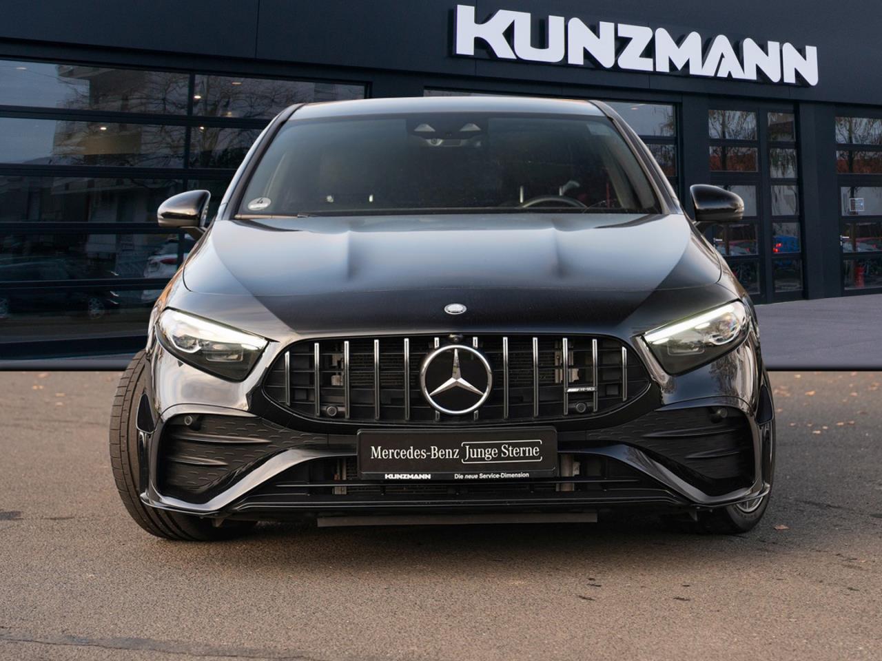 Mercedes-Benz A 35 AMG 4M Limousine Night Panorama Distronic