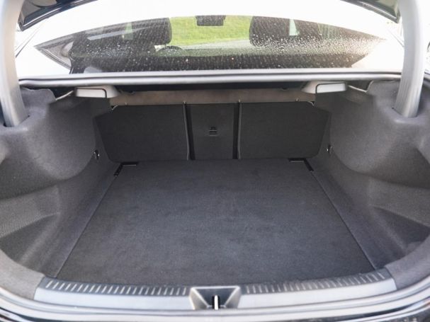 Mercedes-Benz A 35 AMG 4M Limousine Night Panorama Distronic