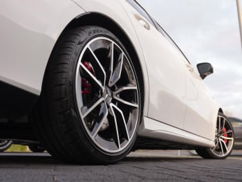 Mercedes-Benz A 35 AMG 4M Limousine AMG Standhzg Panorama 360°