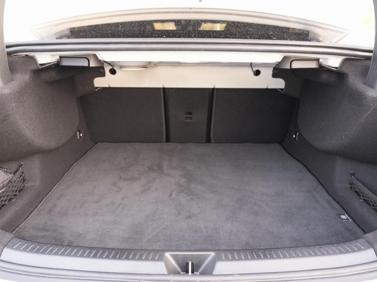 Mercedes-Benz A 35 AMG 4M Limousine AMG Standhzg Panorama 360°