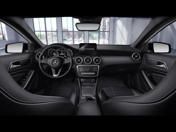 Mercedes-Benz A 180 Urban Night ParkPilot SpiegelP Ambiente Mercedes-Benz A 180 Urban Night ParkPilot SpiegelP Ambiente