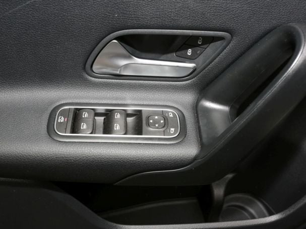 Mercedes-Benz A 180 d Limousine MBUX Navi+ Tempomat Parkassist