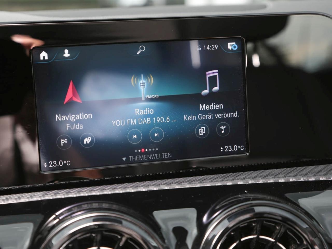 Mercedes-Benz A 180 d  MBUX Navi+ SpurH AHK ParkAss Business