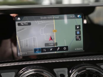 Mercedes-Benz A 180 d  MBUX Navi+ SpurH AHK ParkAss Business