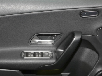 Mercedes-Benz A 180 d  MBUX Navi+ SpurH AHK ParkAss Business