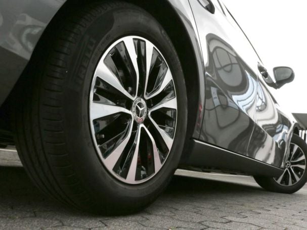 Mercedes-Benz A 180 d MBUX Navi+ SpurH AHK ParkAss Business Mercedes-Benz A 180 d MBUX Navi+ SpurH AHK ParkAss Business