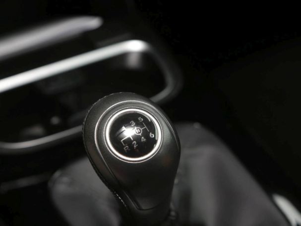 Mercedes-Benz A 180 d MBUX Navi Spurhalte-Assist CarPlay Mercedes-Benz A 180 d MBUX Navi Spurhalte-Assist CarPlay