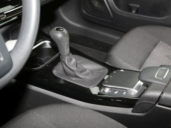 Mercedes-Benz A 180 d  MBUX Navi Spurhalte-Assist CarPlay