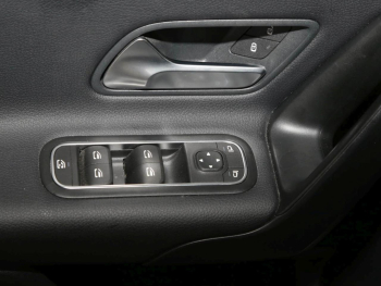 Mercedes-Benz A 180 d  MBUX Navi Spurhalte-Assist CarPlay