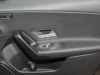 Mercedes-Benz A 180 d  MBUX Navi Spurhalte-Assist CarPlay