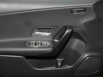 Mercedes-Benz A 180 d  MBUX Navi Spurhalte-Assist CarPlay