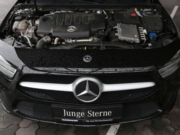 Mercedes-Benz A 180 d MBUX Navi Spurhalte-Assist CarPlay Mercedes-Benz A 180 d MBUX Navi Spurhalte-Assist CarPlay