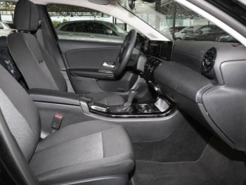 Mercedes-Benz A 180 d  MBUX Navi Spurhalte-Assist CarPlay