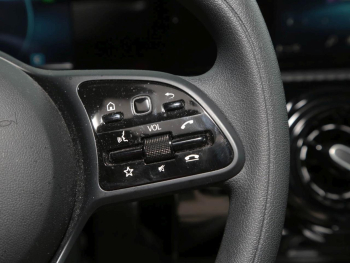 Mercedes-Benz A 180 d  MBUX Navi Spurhalte-Assist CarPlay