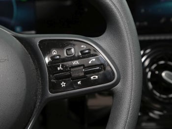 Mercedes-Benz A 180 d  MBUX Navi Spurhalte-Assist CarPlay