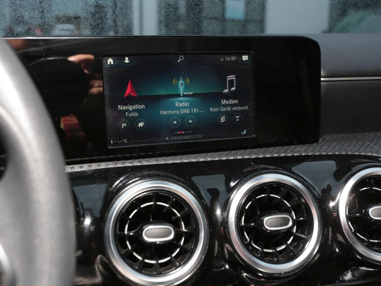 Mercedes-Benz A 180 d  Style Navi AHK Kamera Park-Paket Mercedes-Benz A 180 d  Style Navi AHK Kamera Park-Paket