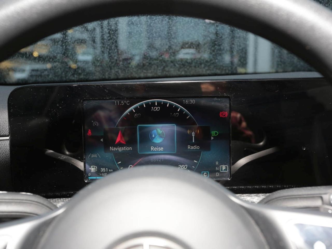 Mercedes-Benz A 180 d  Style Navi AHK Kamera Park-Paket