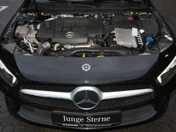 Mercedes-Benz A 180 d  Style Navi AHK Kamera Park-Paket