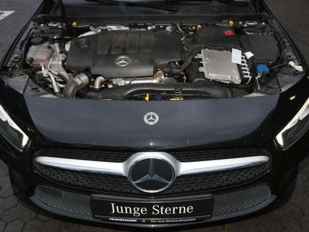 Mercedes-Benz A 180 d Style Navi AHK Kamera Park-Paket Mercedes-Benz A 180 d Style Navi AHK Kamera Park-Paket