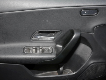 Mercedes-Benz A 180 d  Style Navi AHK Kamera Park-Paket