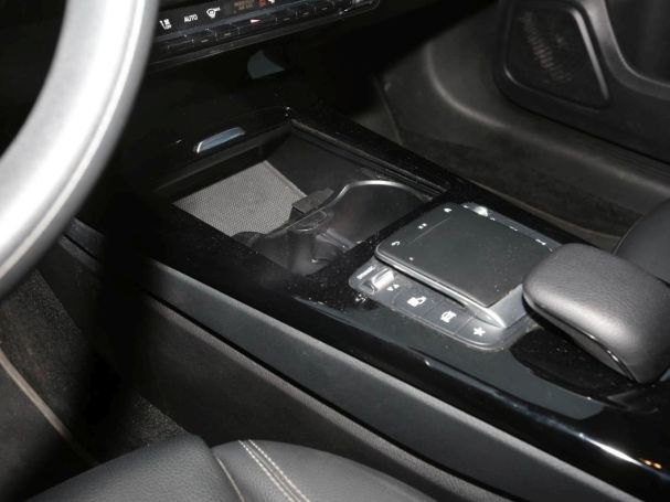 Mercedes-Benz A 180 d Style Navi AHK Kamera Park-Paket Mercedes-Benz A 180 d Style Navi AHK Kamera Park-Paket