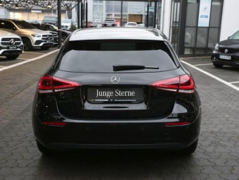 Mercedes-Benz A 180 d  Style Navi AHK Kamera Park-Paket Mercedes-Benz A 180 d  Style Navi AHK Kamera Park-Paket