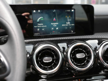 Mercedes-Benz A 180 d  Style MBUX Navi Kamera Sitzkomfort-P