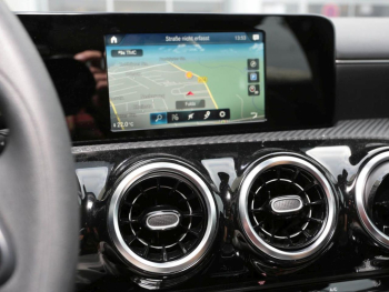 Mercedes-Benz A 180 d  Style MBUX Navi Kamera Sitzkomfort-P