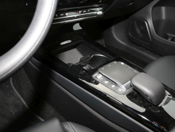 Mercedes-Benz A 180 d  Style MBUX Navi Kamera Sitzkomfort-P