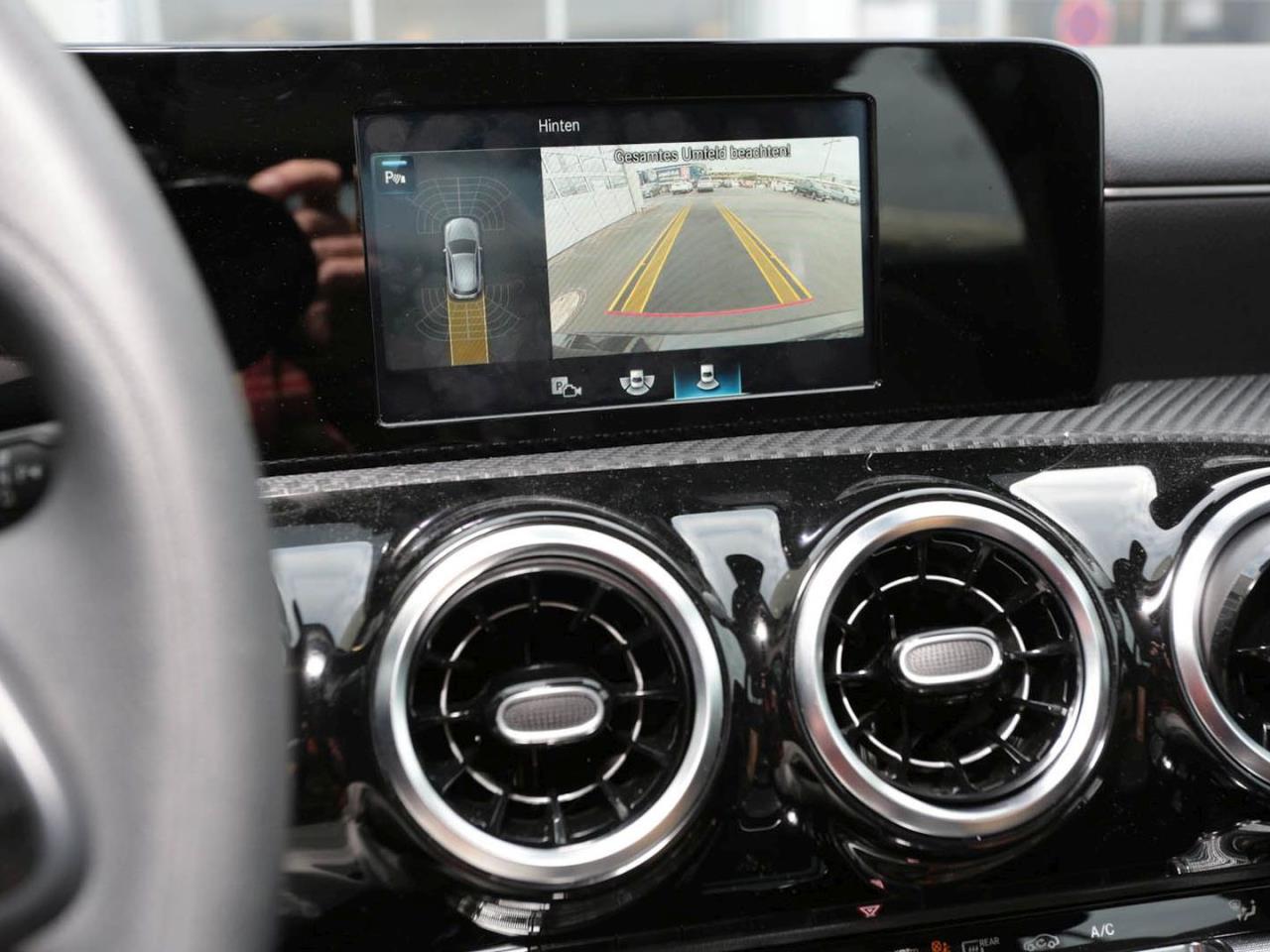 Mercedes-Benz A 180 d  Style MBUX Navi Kamera Sitzkomfort-P