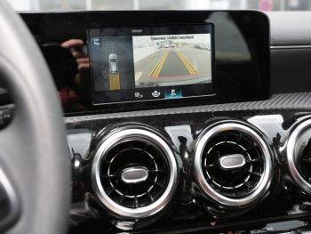 Mercedes-Benz A 180 d  Style MBUX Navi Kamera Sitzkomfort-P