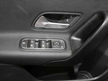 Mercedes-Benz A 180 d  Style MBUX Navi Kamera Sitzkomfort-P