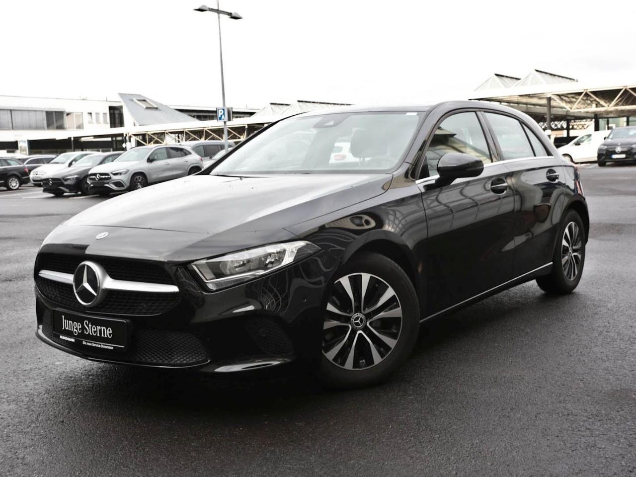 Mercedes-Benz A-Klasse A 180 d Limousine nachtschwarz