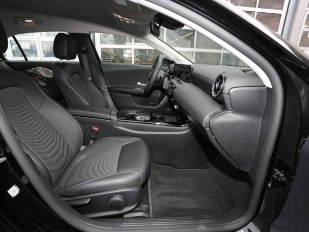 Mercedes-Benz A 180 d  Style MBUX Navi Kamera Sitzkomfort-P