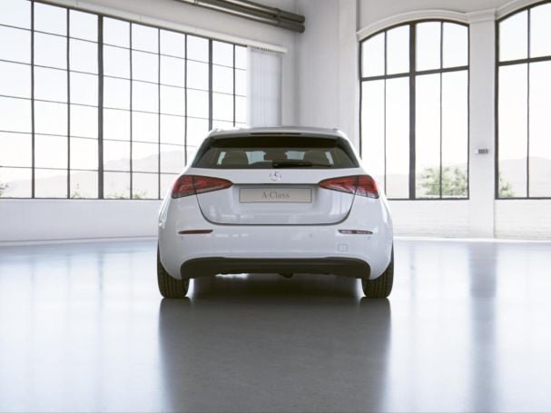 Mercedes-Benz A 180 d Style MBUXNavi+ Kamera Spiegel-Paket Mercedes-Benz A 180 d Style MBUXNavi+ Kamera Spiegel-Paket