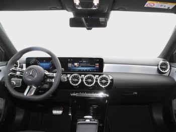 Mercedes-Benz A 180 Kompaktlimousine AMG Night MBUX Navi-Prem.